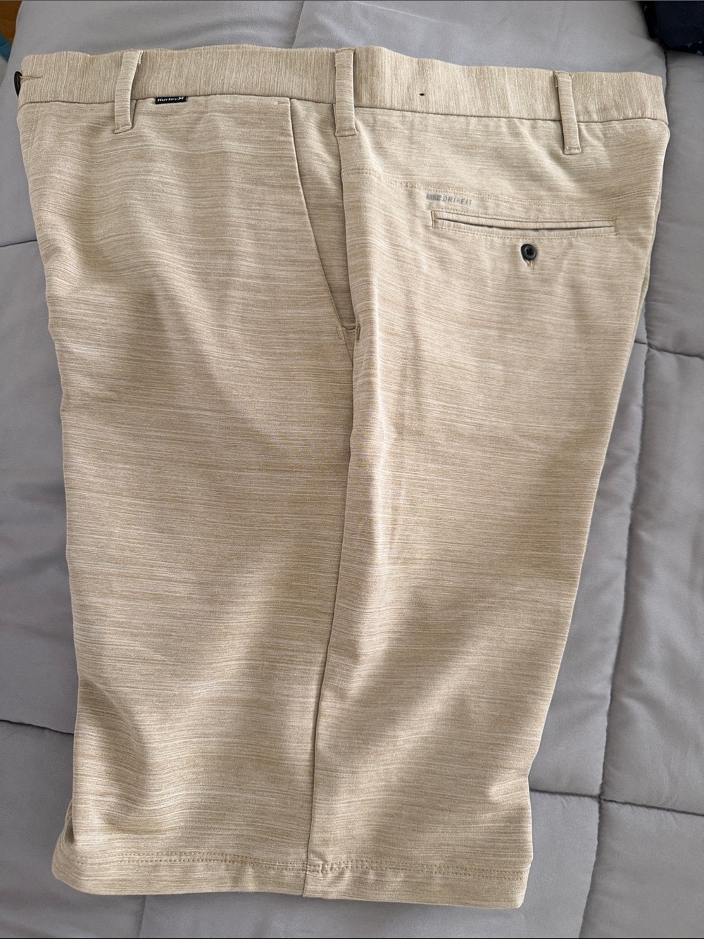 Hurley Men's Light Beige Marled Chinos Stay Dry 
Stretch fit